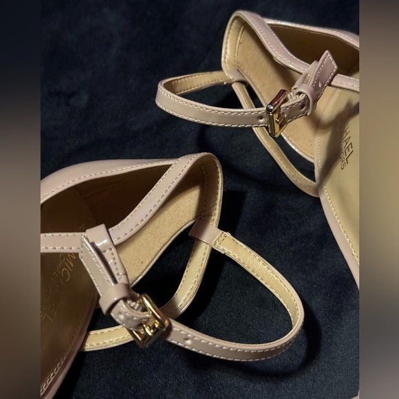 MICHAEL Michael Kors Simone patent leather sandals Size 7.5 Nude Heels Pumps - Picture 13 of 16